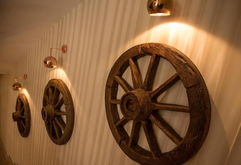 La Vie Konak Otel