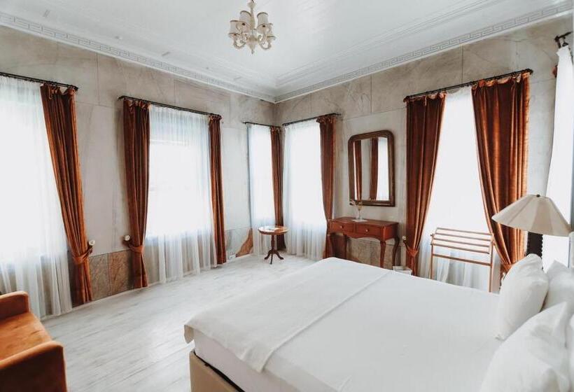 Tashmahal Buti̇k Otel Alaçati
