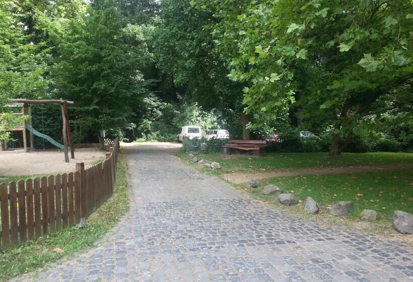 호스텔 Kloster Langwaden