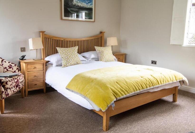 هاستل Wheelwrights Arms Country Inn & Pub
