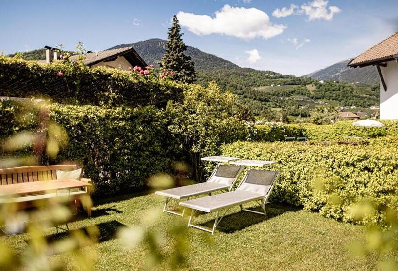 Garden Residence