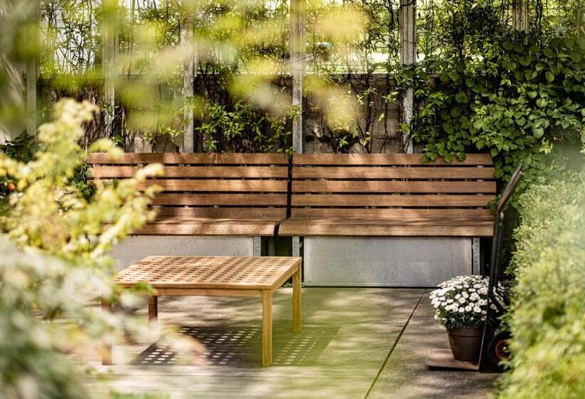 Garden Residence