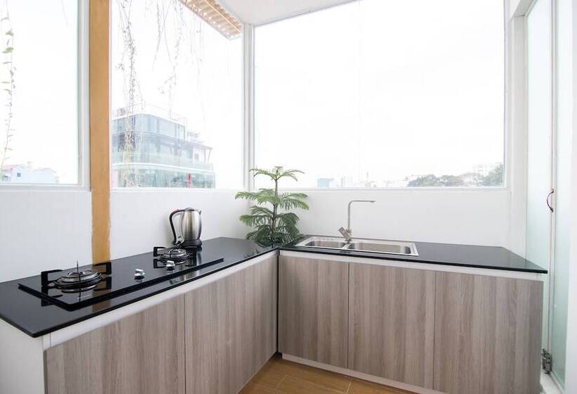 هتل Reddoorz Plus Near Saigon Train Station