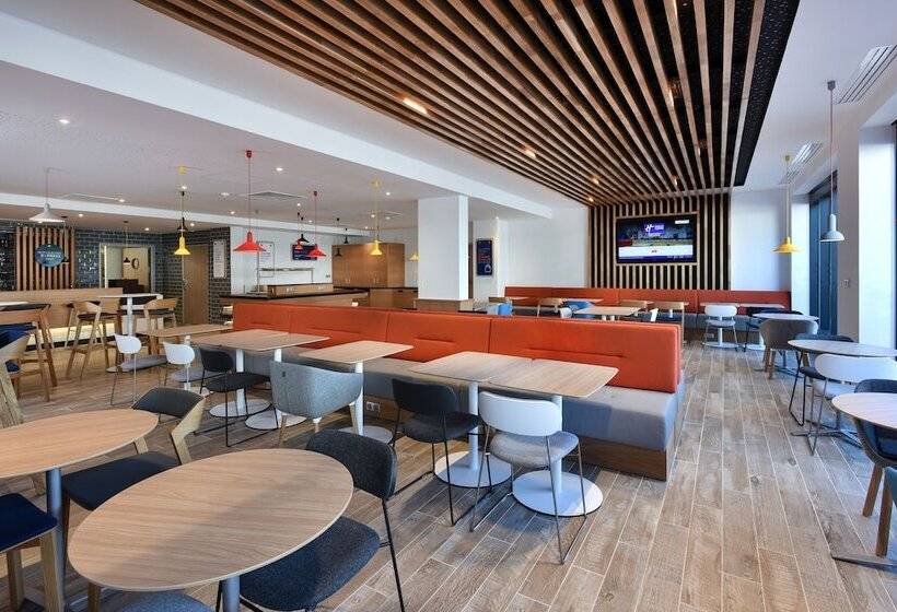 ホテル Holiday Inn Express   Rouen Centre   Rive Gauche, An Ihg