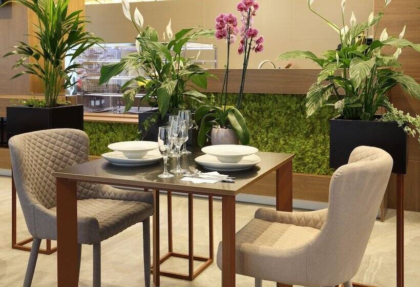 Fotos del hotel Koncept Residence:  13