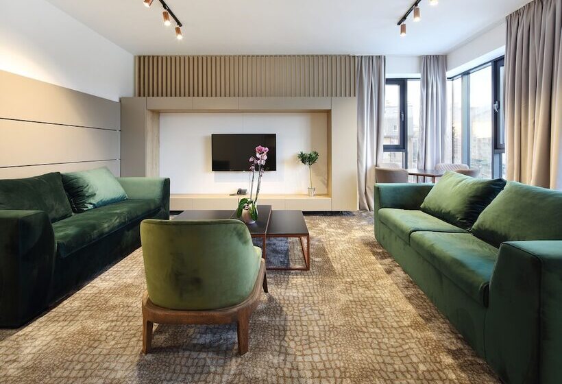 Fotos del hotel Koncept Residence:  28