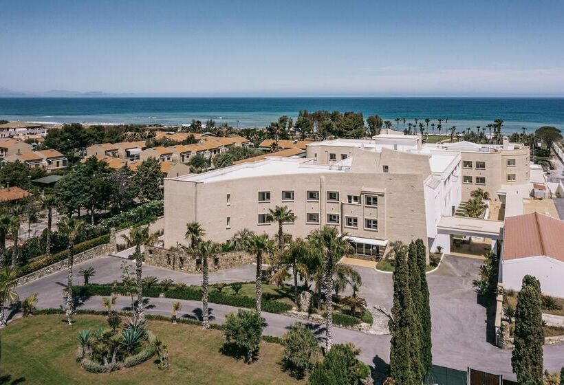 هتل Mangia S Himera Resort