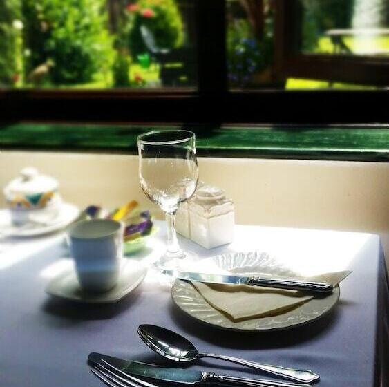 Отель Miltons Country Lodge