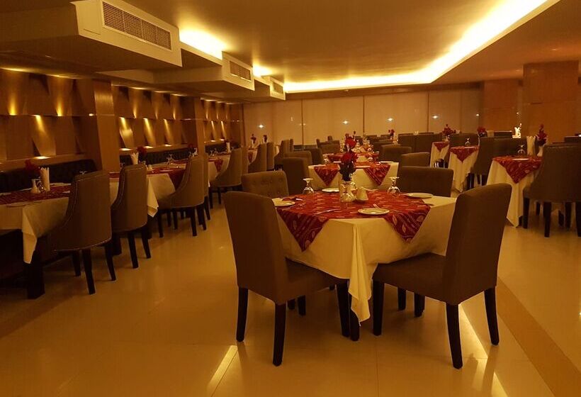 هتل Momo Inn