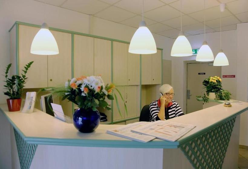 بنسيون Adler Hotel Delitzsch