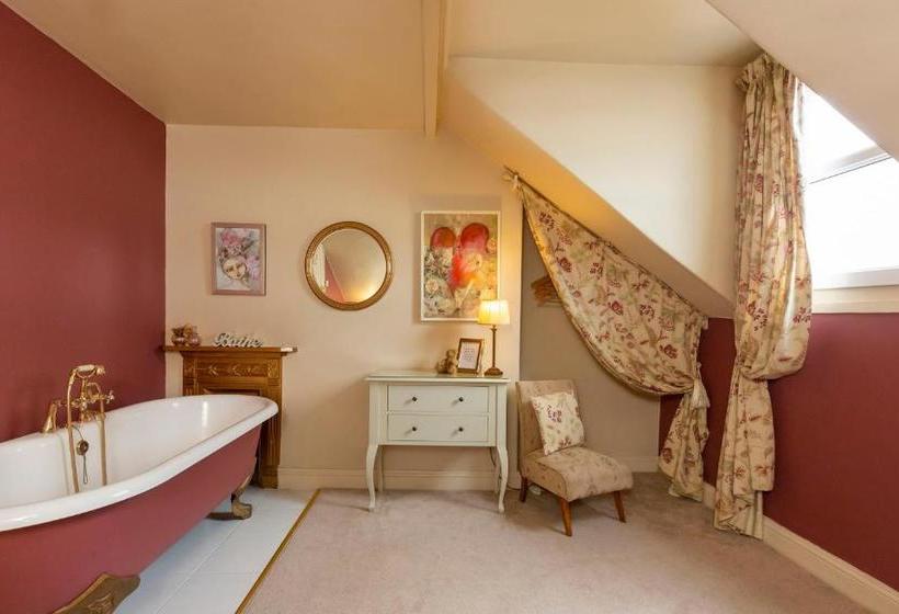 Пансион Ashley Guest House