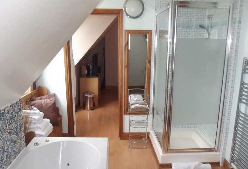 膳宿费 Beaumont House