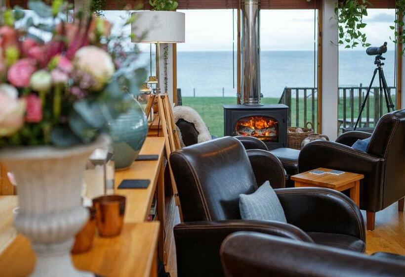 بنسيون Broad Bay House