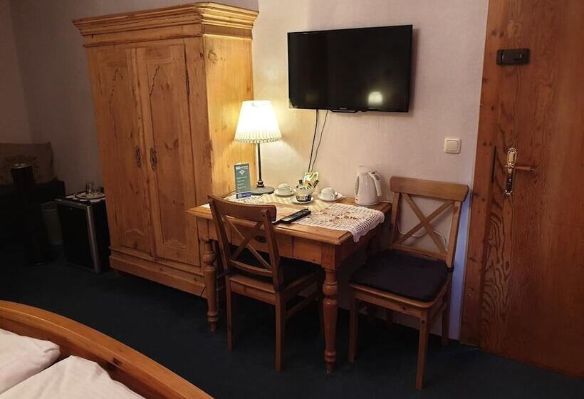 ペンション Cb Hotel Becker