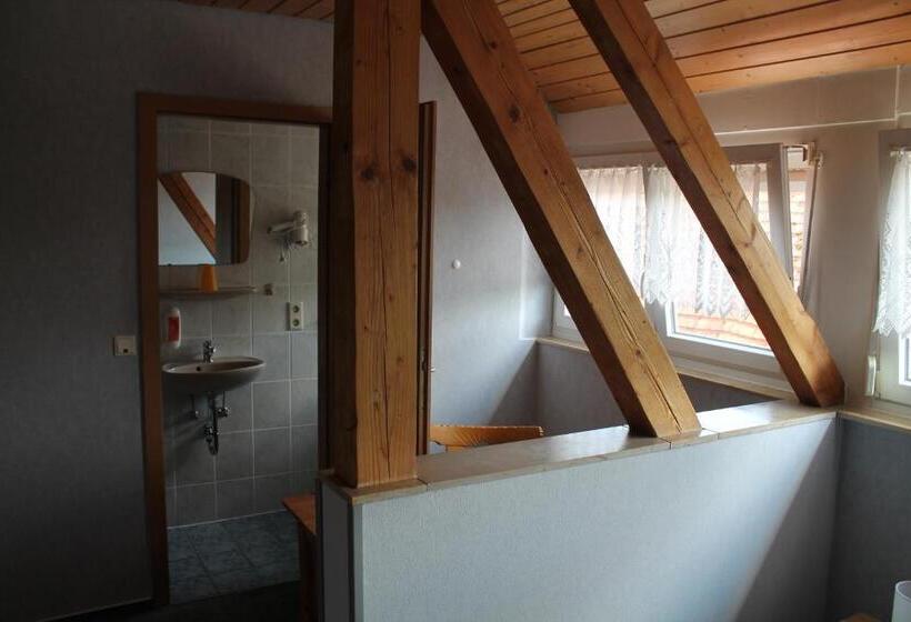 پانسیون Gasthaus Zur Sonne