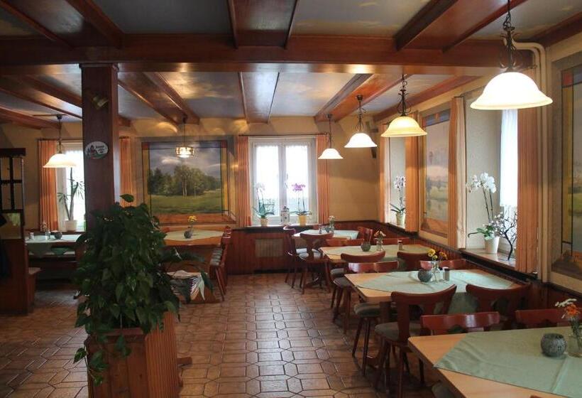 پانسیون Gasthaus Zur Sonne
