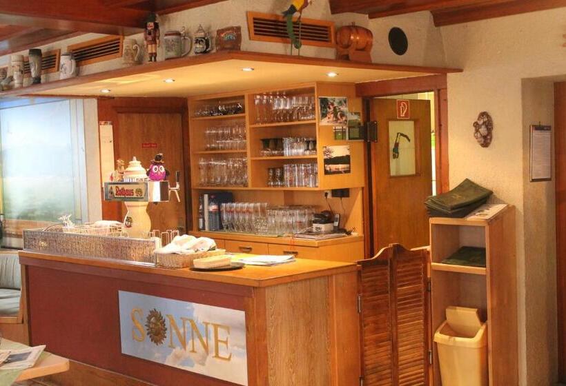 پانسیون Gasthaus Zur Sonne