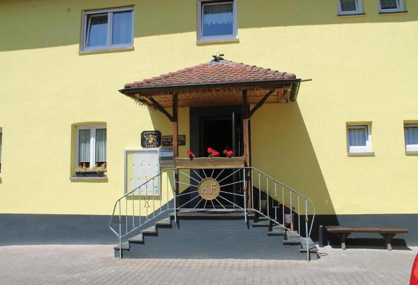 پانسیون Gasthaus Zur Sonne