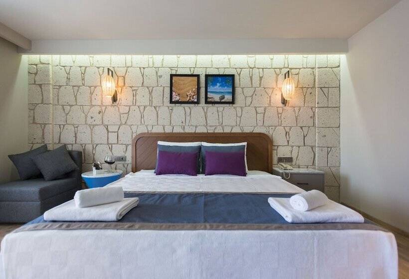 Risus Beach Resort