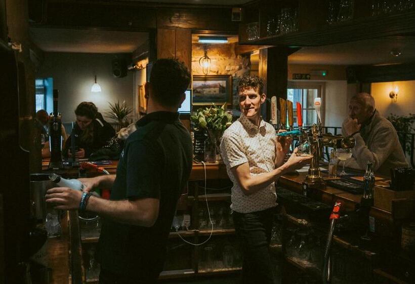 ユースホステル The Heathfield Inn
