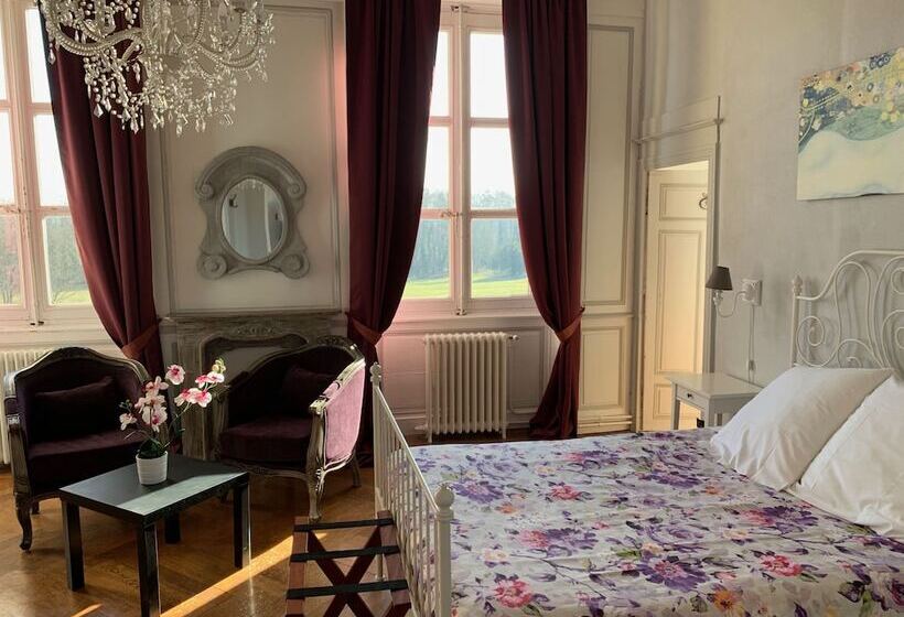 ベッドアンドブレックファースト Château De Matel