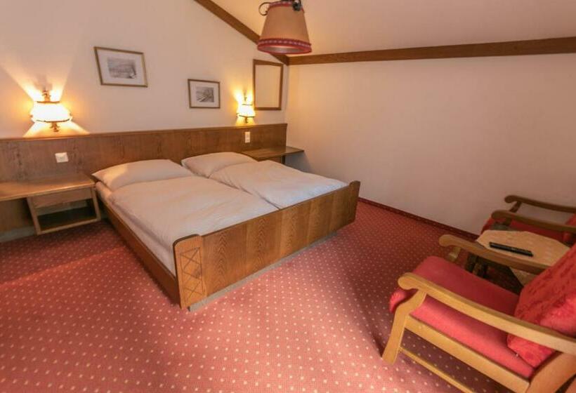 مبيت وإفطار Pension Bergfried