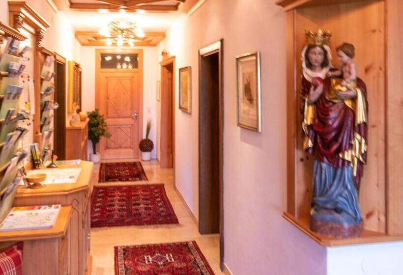 مبيت وإفطار Pension Bergfried