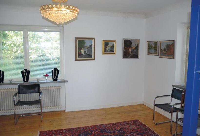 Aamiaismajoitus (B&B) Vallebergaslätt