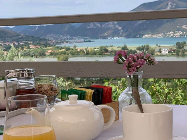 فندق Agriturismo Forest B&b