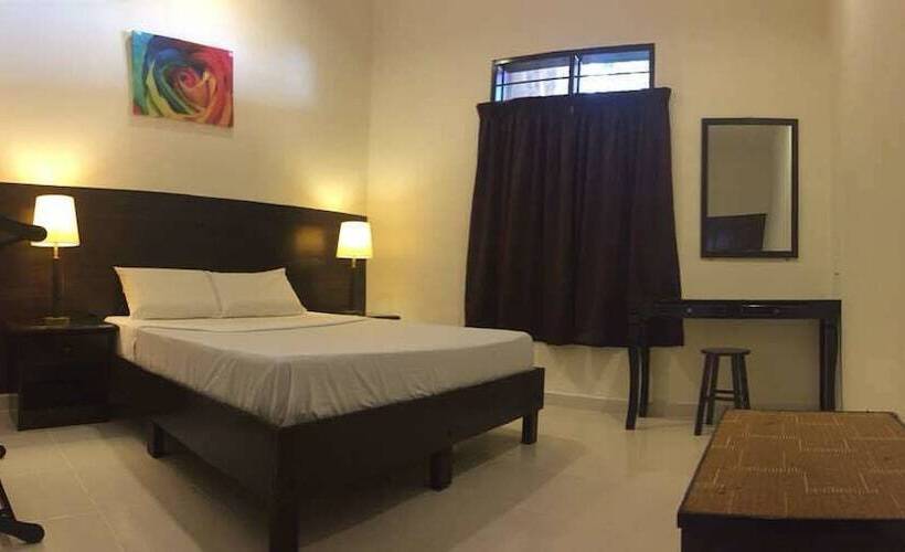 فندق Perhentian Tivoli Inn