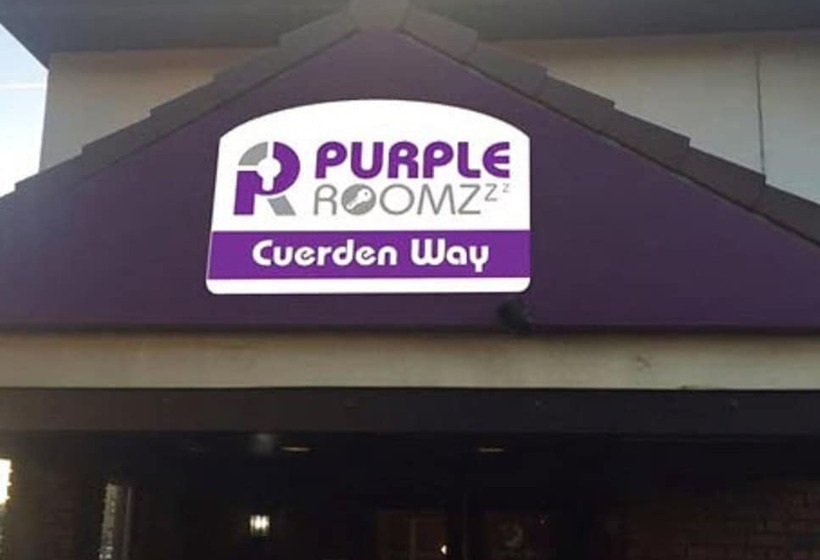 هتل Purple Roomz Preston South