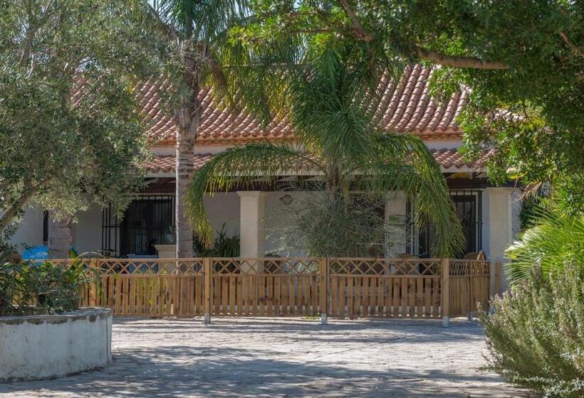 پانسیون Cortijo Los Monteros