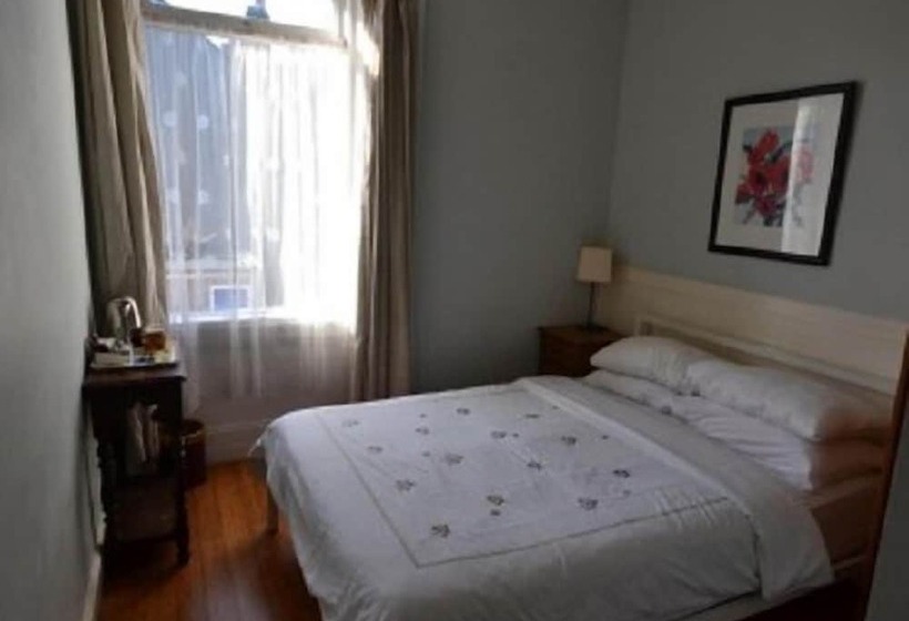 پانسیون Drumorne Guest House