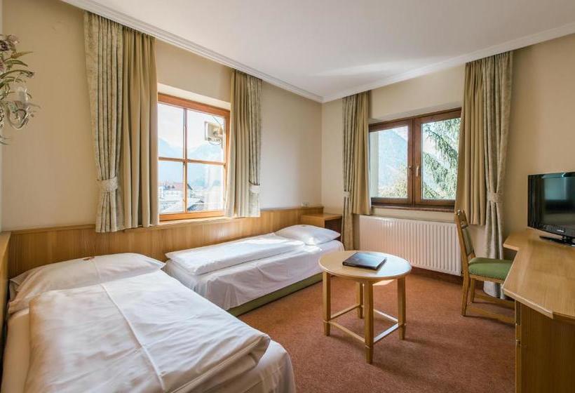 بنسيون Gästehaus Reiter