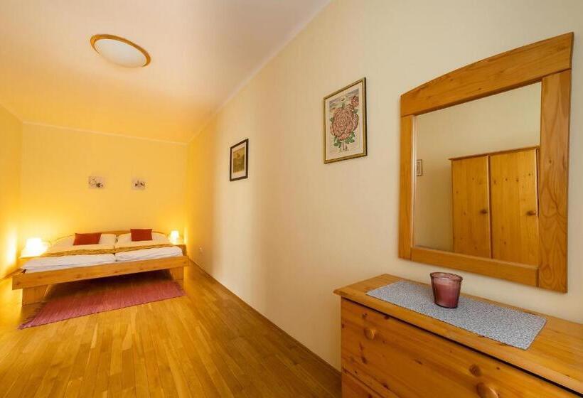 پانسیون Penzion Maštal