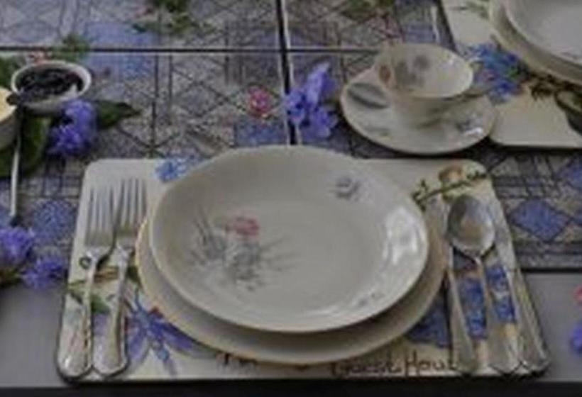 پانسیون Plumbago Guest House