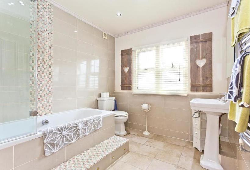 Общежитие Heidi's Grasmere Lodge