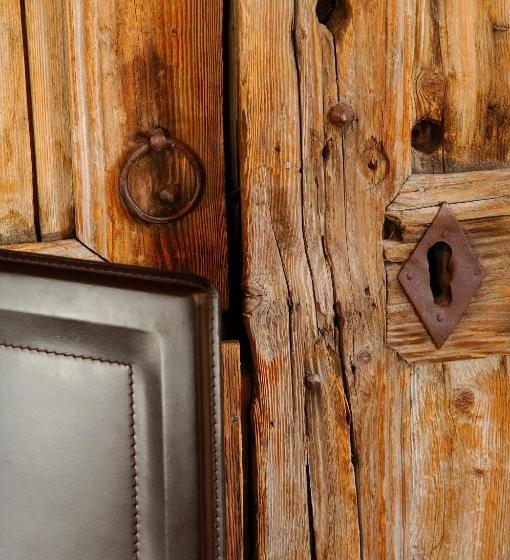 بنسيون Chalet Colinn
