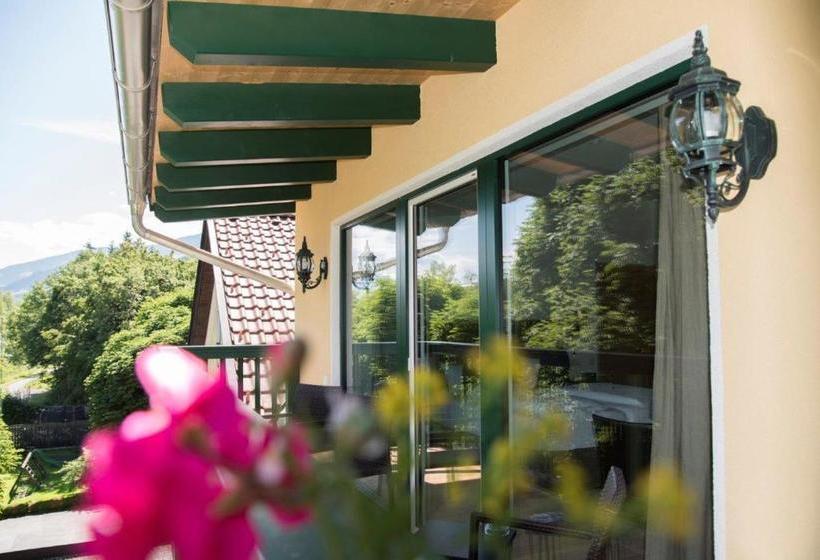 ペンション Gasthof Badl   Bed & Breakfast
