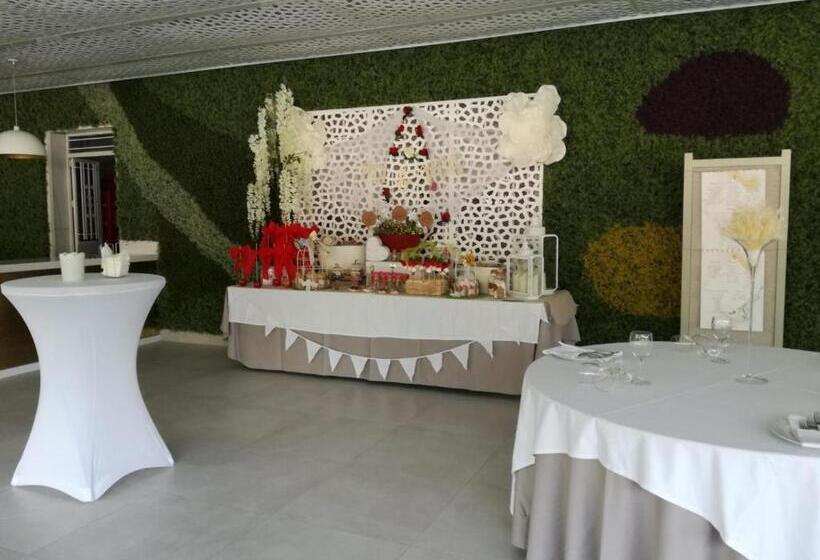 پانسیون Hostal El Sevillano
