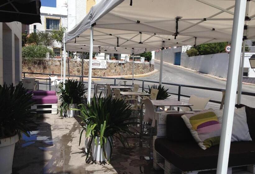 بنسيون Hostal Sabana