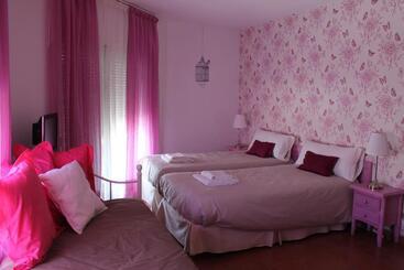 پانسیون Hostal Sabana