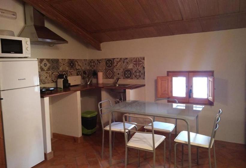 بنسيون La Posada Del Corralón