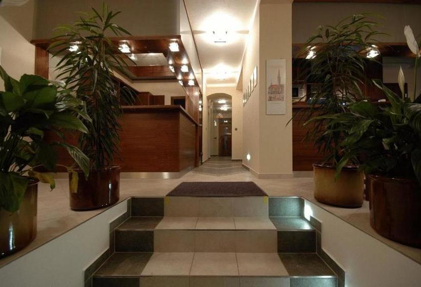 پانسیون Penzion Na Hradě