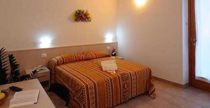 ホテル Agriturismo Corte La Sacca