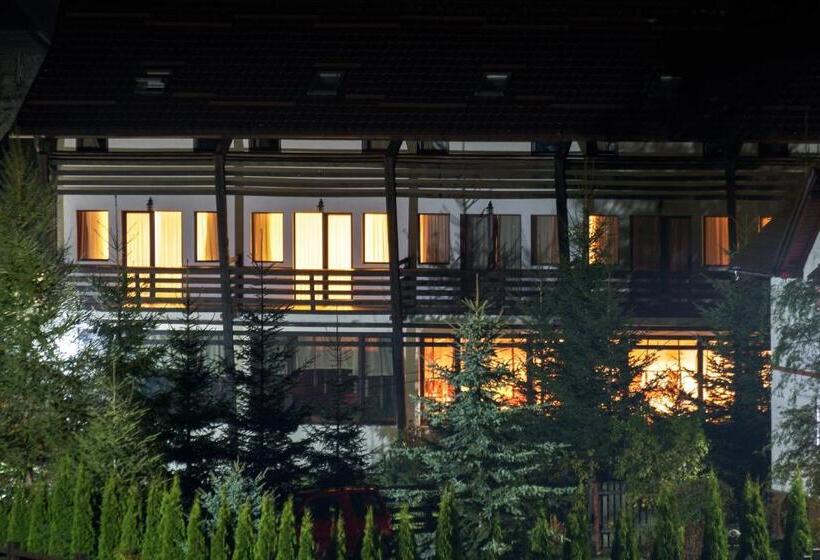 פנסיון Casa Muntelui