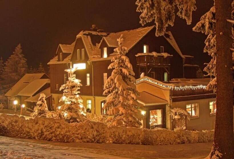 پانسیون Gasthaus Kobär