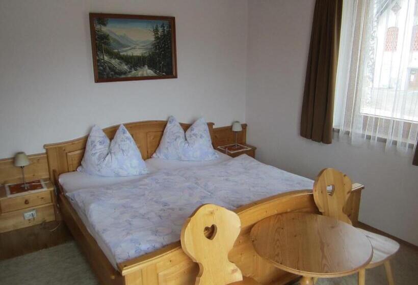 پانسیون Gästehaus Holzfeind