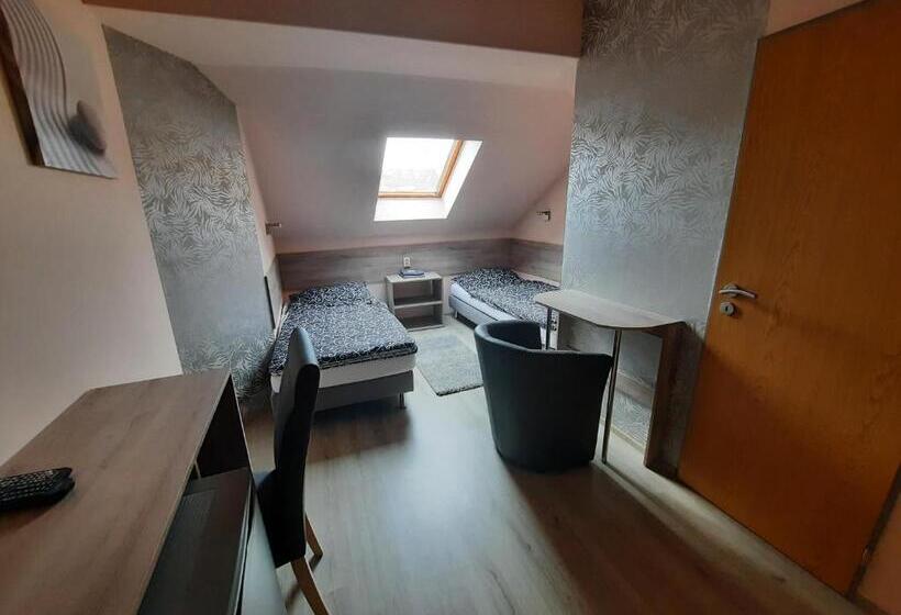 پانسیون Penzion Avena