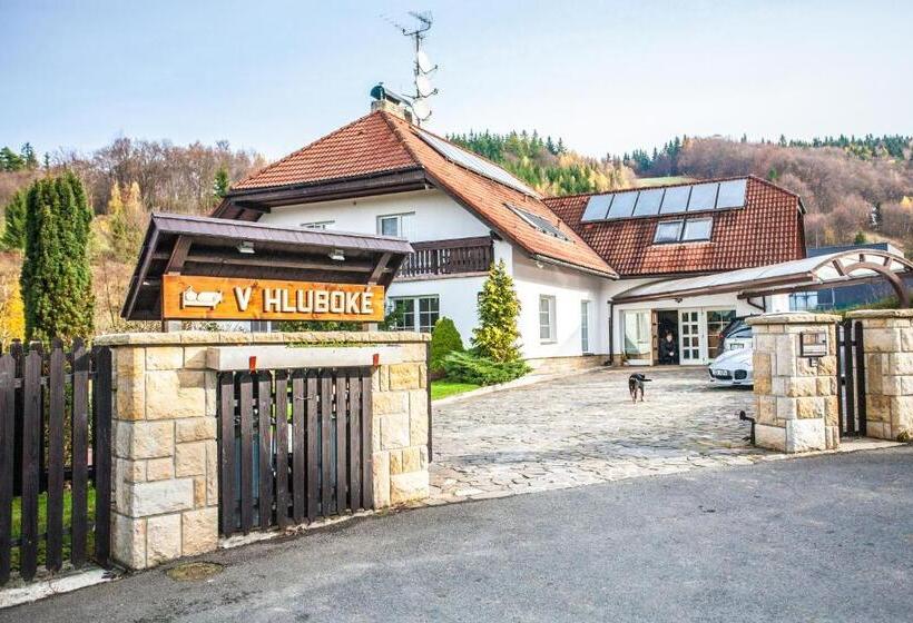 Пансион Penzion V Hluboké A Department Glamp